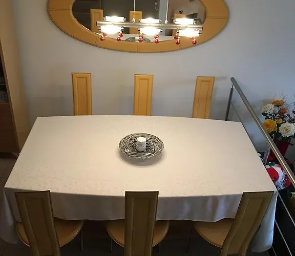 Kelly ローザンヌ