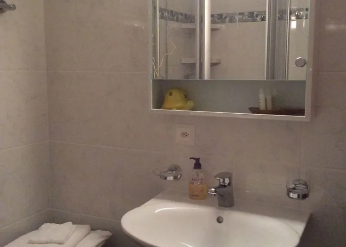 Δωμάτια σε οικογενειακή κατοικία Kelly Λωζάνη