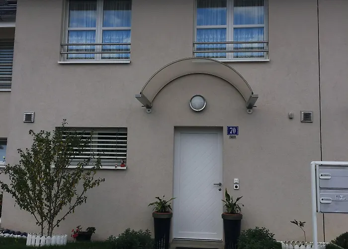 Δωμάτια σε οικογενειακή κατοικία Kelly Λωζάνη