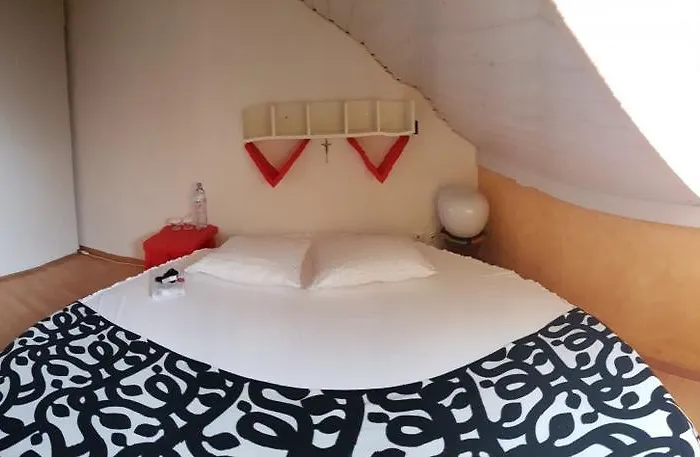 Kelly * Λωζάνη